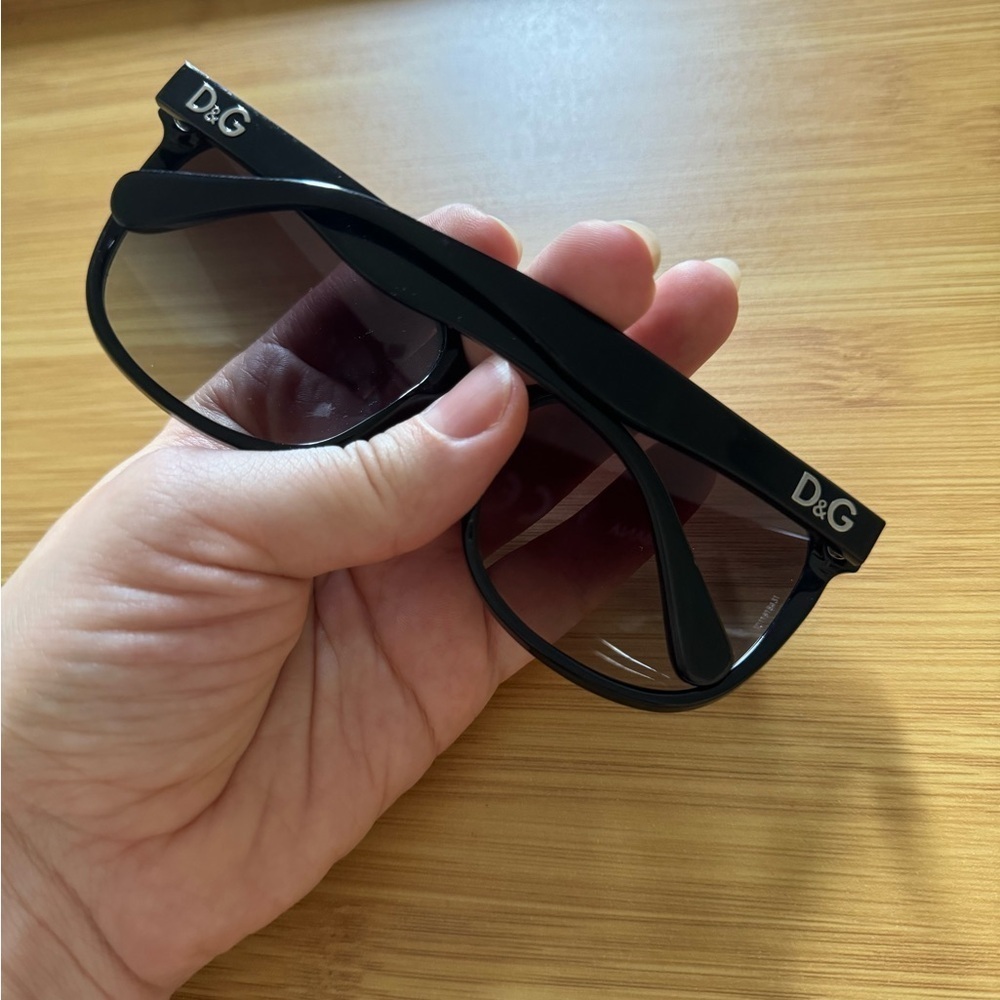 D&G Dolce and Gabbana women sunglasses - Picture 4 of 4